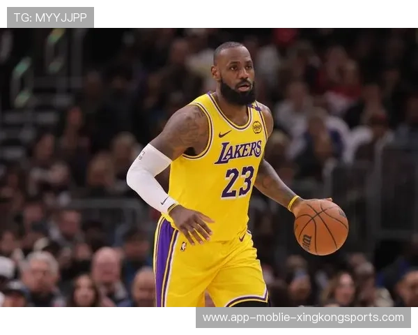 詹姆斯组织全队,湖人顺利稳住优势 詹姆斯组织全队,湖人顺利稳住优势